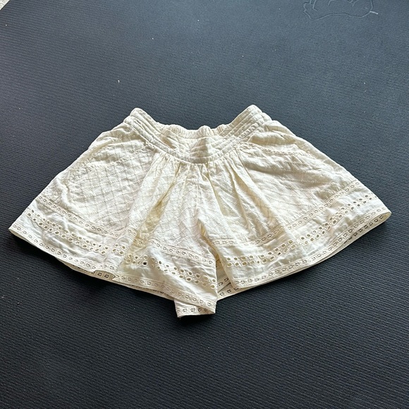 💜5 for $25 Lowry’s Farm Japan cream shorts - Picture 2 of 5